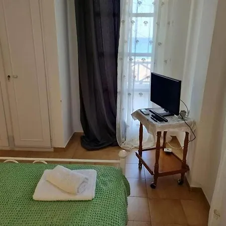 בית נופש House Irini In - At 5 Mt - Super Sunset